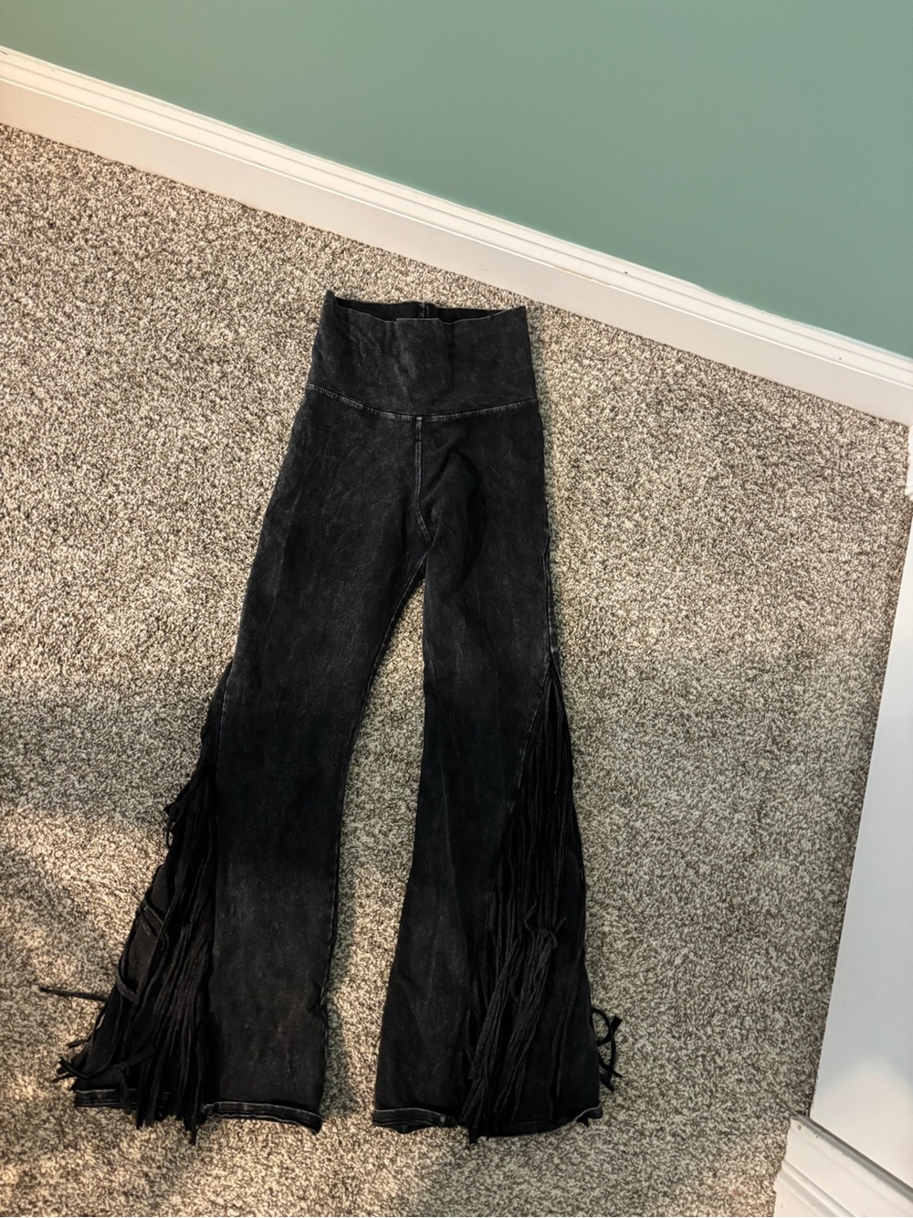 T-Party Black Mineral Wash Fringe Flare Yoga Pants Y2K Small - Picture 2 of 3